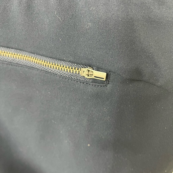 Athleta Metro Downtown Shorts - Picture 7 of 11